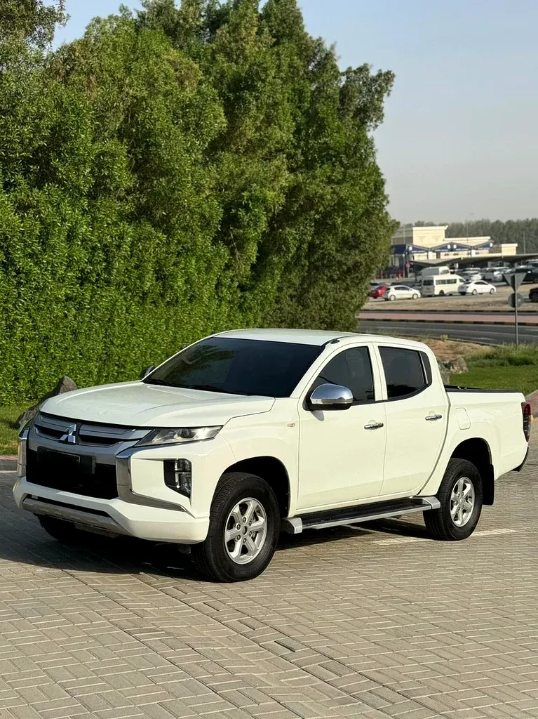 Mitsubishi L200 2022